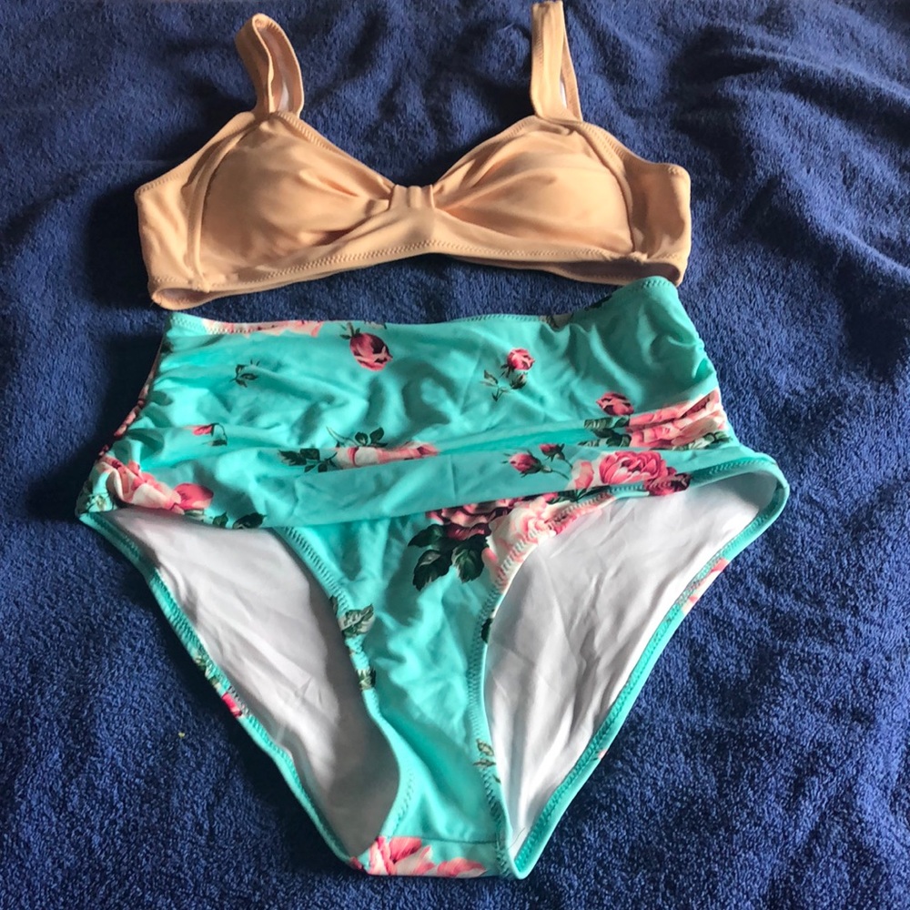 NWT Cupshe bikini size M